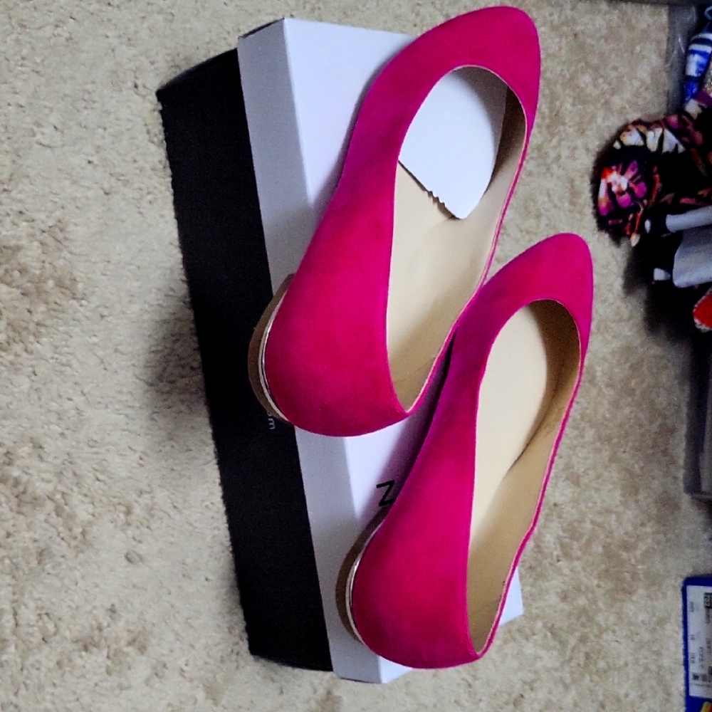 Women's Pink Flats